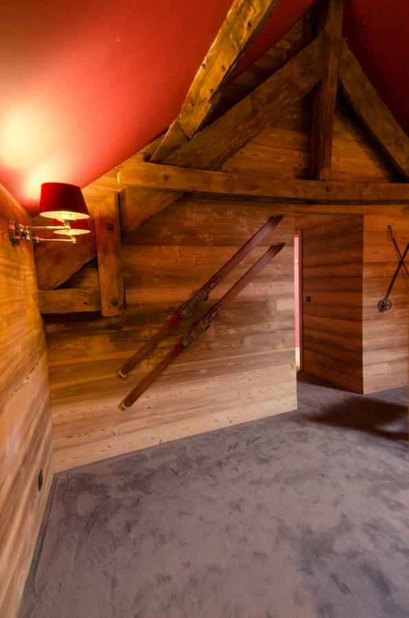 River Lodge Hotel Insolite Abadia de Abadia de Maredsous Exterior foto